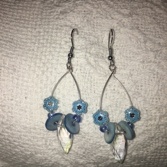 Crystal earrings in blue Custom Crafted - Picture 4 of 4